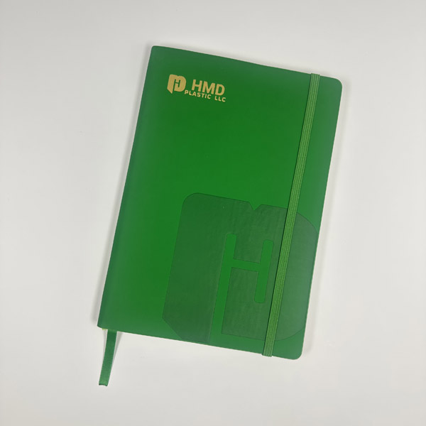 Personnalisation d'un carnet à couverture rigide