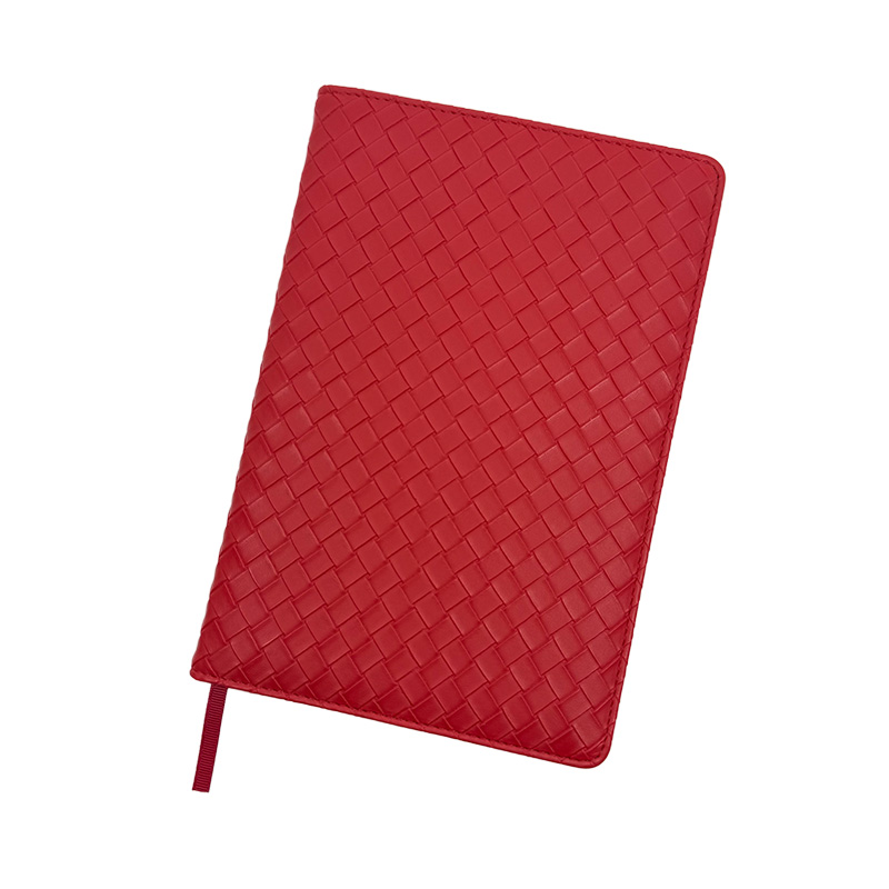 Cahier en cuir rouge